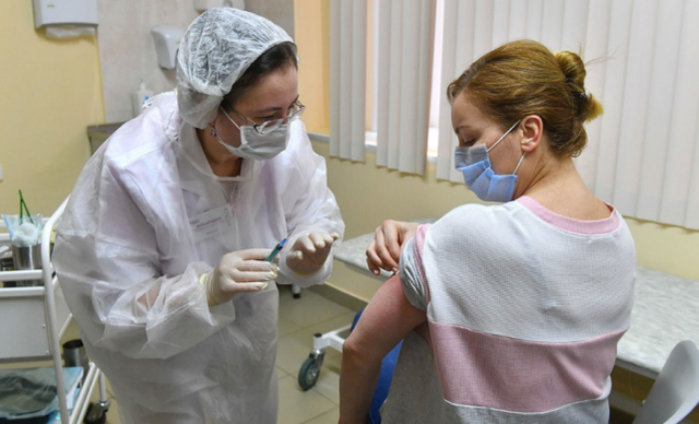 俄罗斯批准中国V-01疫苗开展三期临床试验